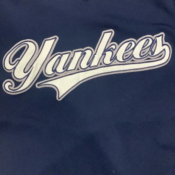 Boys Yankee Jersey. NYY - Picture 2 of 6